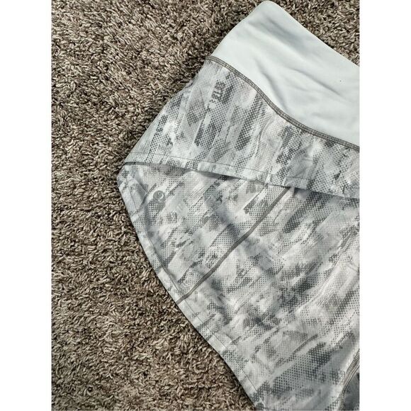 Lululemon Speed Up Short *2.5" City Breeze Alpine White Multi / Alpine White 10 - Picture 9 of 12